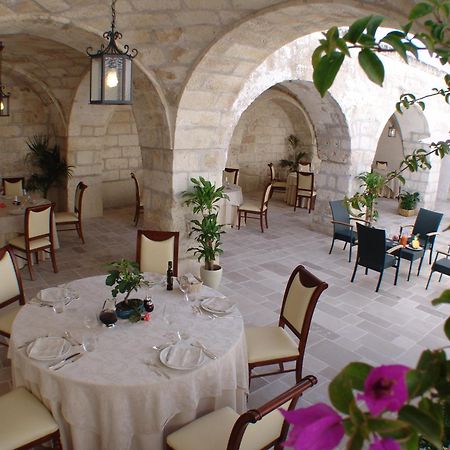 Hotel Masseria Fortificata Donnaloia Монополі Екстер'єр фото