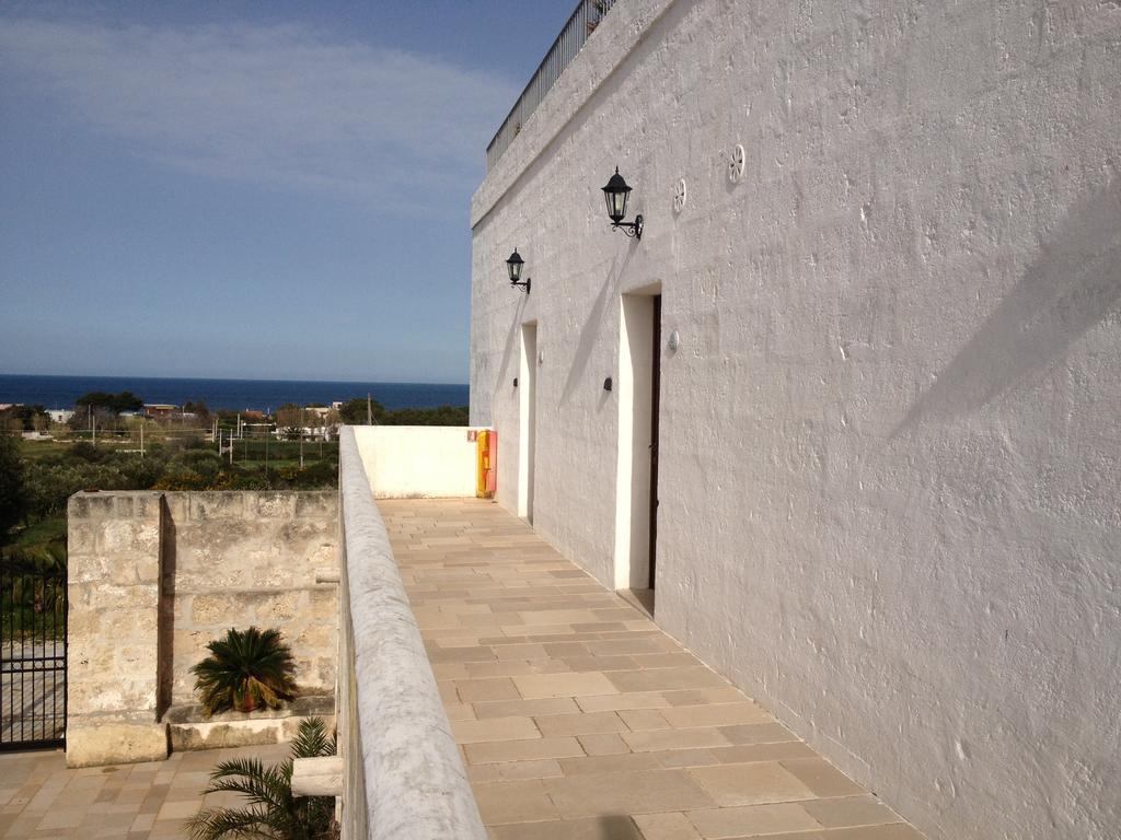 Hotel Masseria Fortificata Donnaloia Монополі Екстер'єр фото