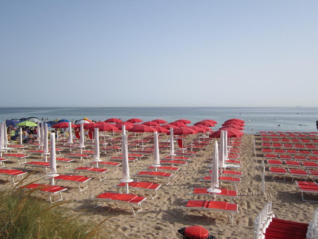 Hotel Masseria Fortificata Donnaloia Монополі Екстер'єр фото