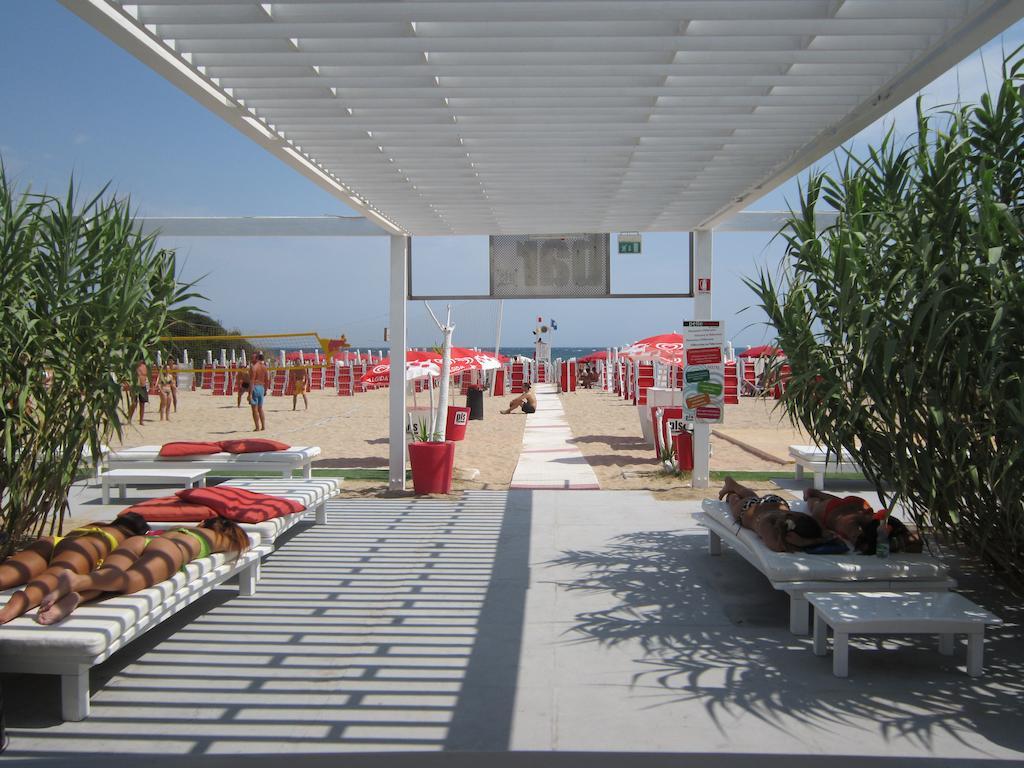 Hotel Masseria Fortificata Donnaloia Монополі Екстер'єр фото