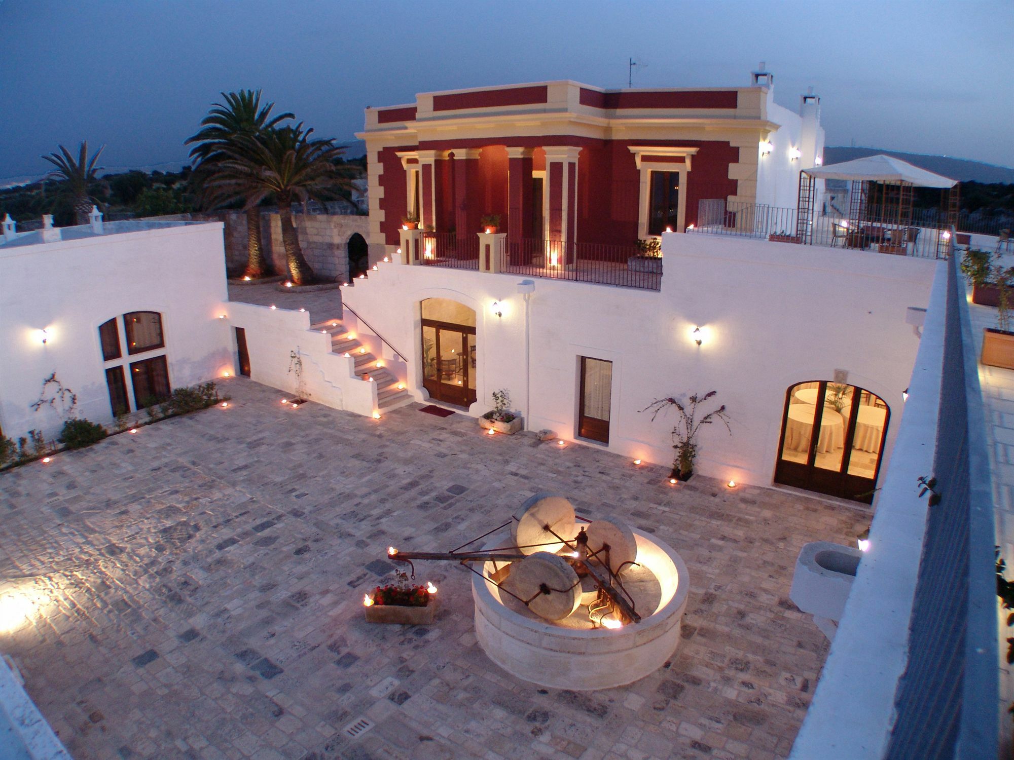 Hotel Masseria Fortificata Donnaloia Монополі Екстер'єр фото