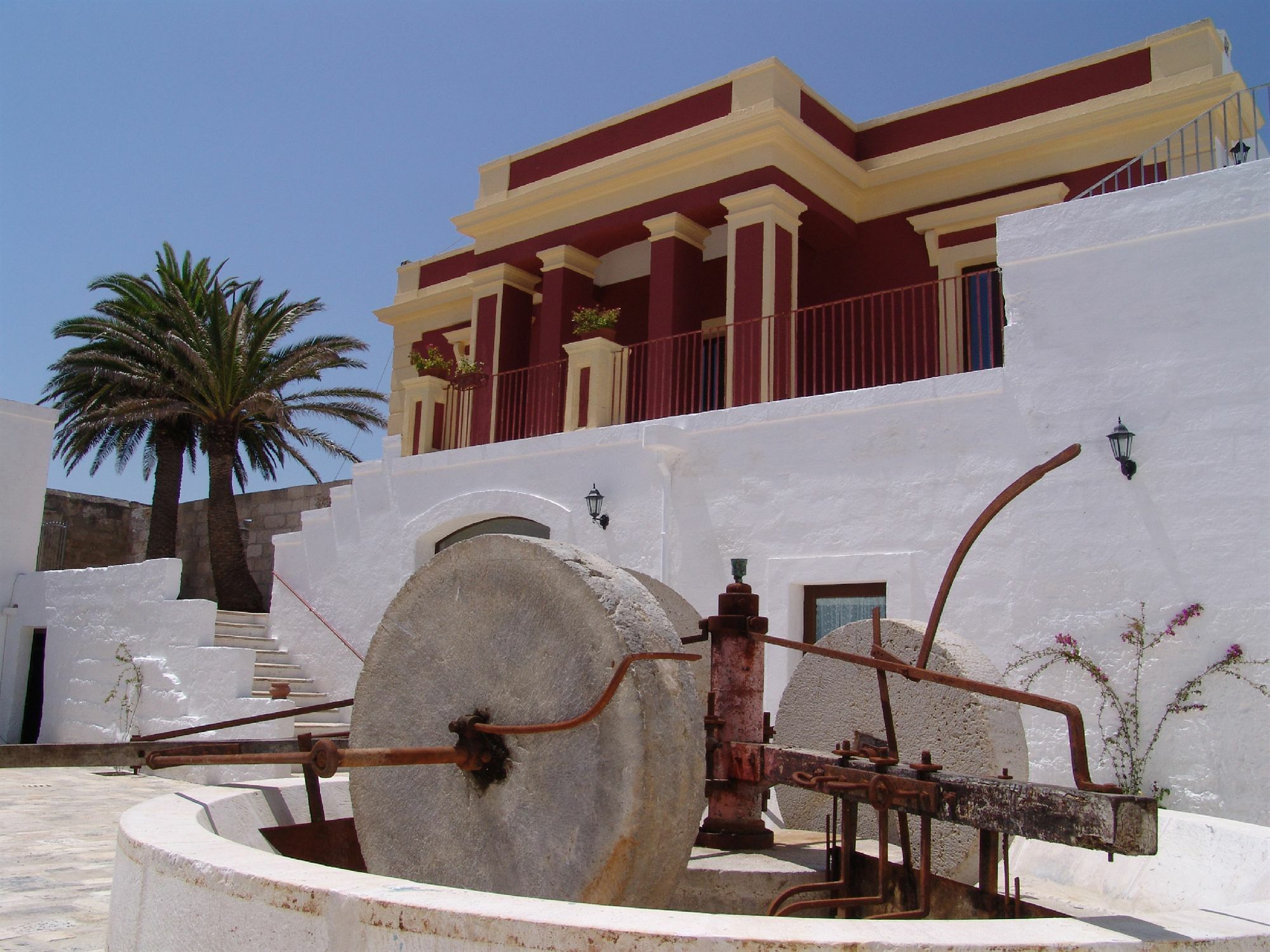 Hotel Masseria Fortificata Donnaloia Монополі Екстер'єр фото