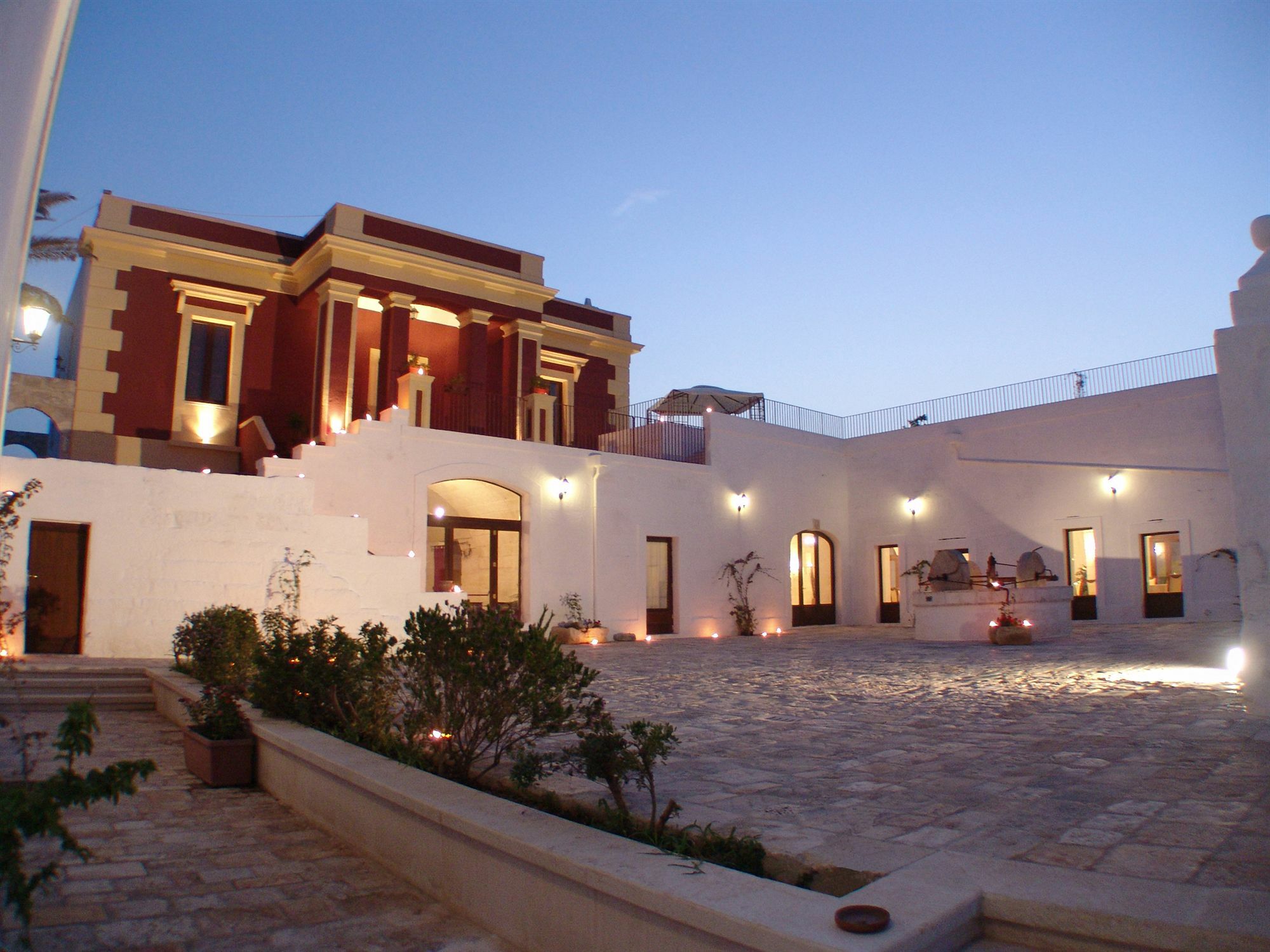 Hotel Masseria Fortificata Donnaloia Монополі Екстер'єр фото